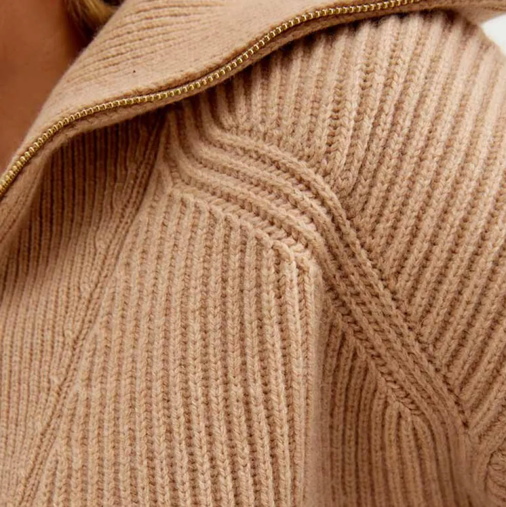 Pierre Robert Overdeler|Gensere-Turtleneck Zip Janka Polliani X Pearl Beige