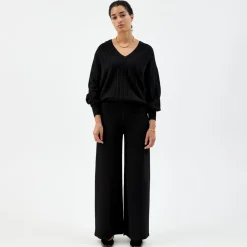 Pierre Robert Gensere|Loungewear-Vendbar Genser Med V-hals Black