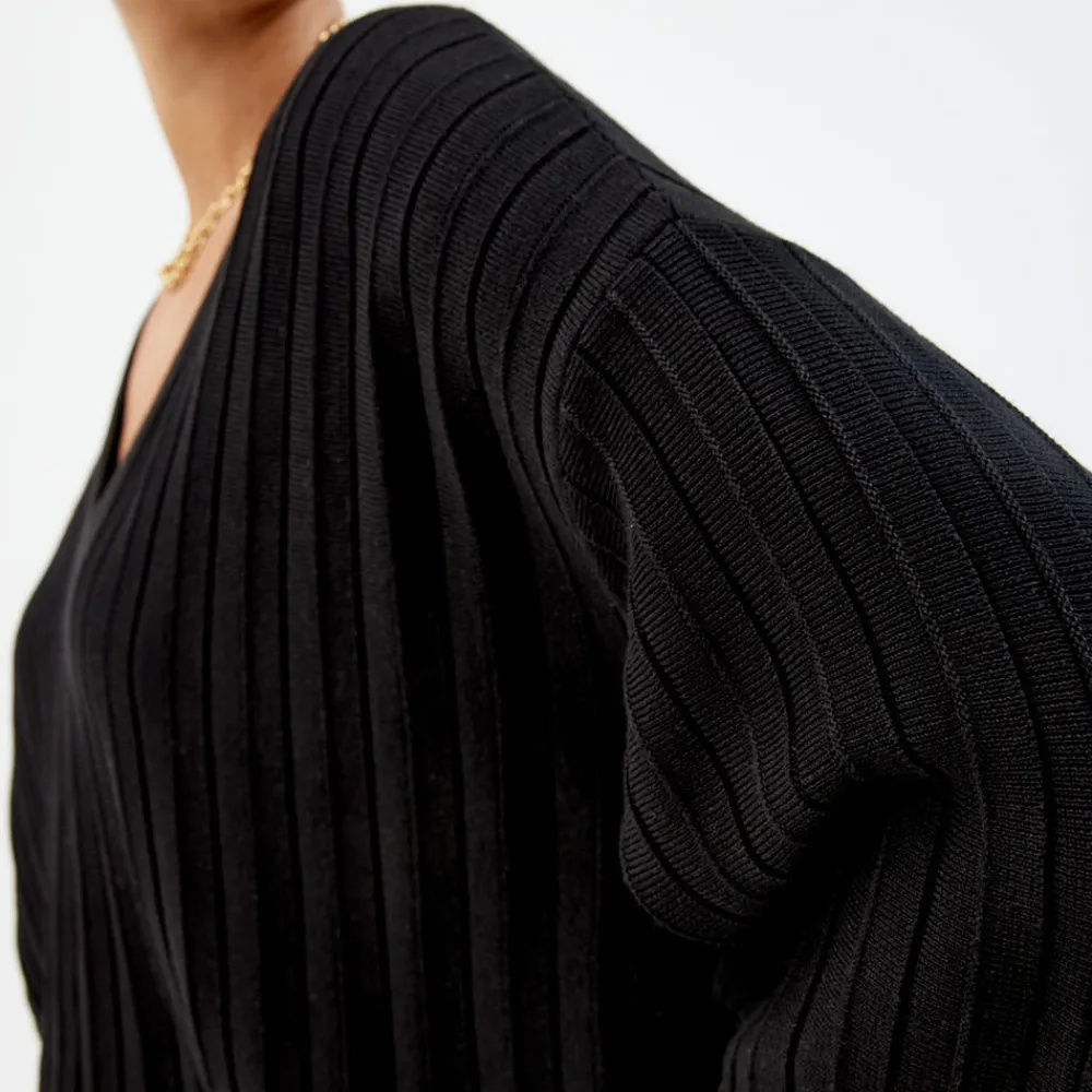 Pierre Robert Gensere|Loungewear-Vendbar Genser Med V-hals Black
